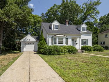 831 Maple Street, Manchester, NH 03104