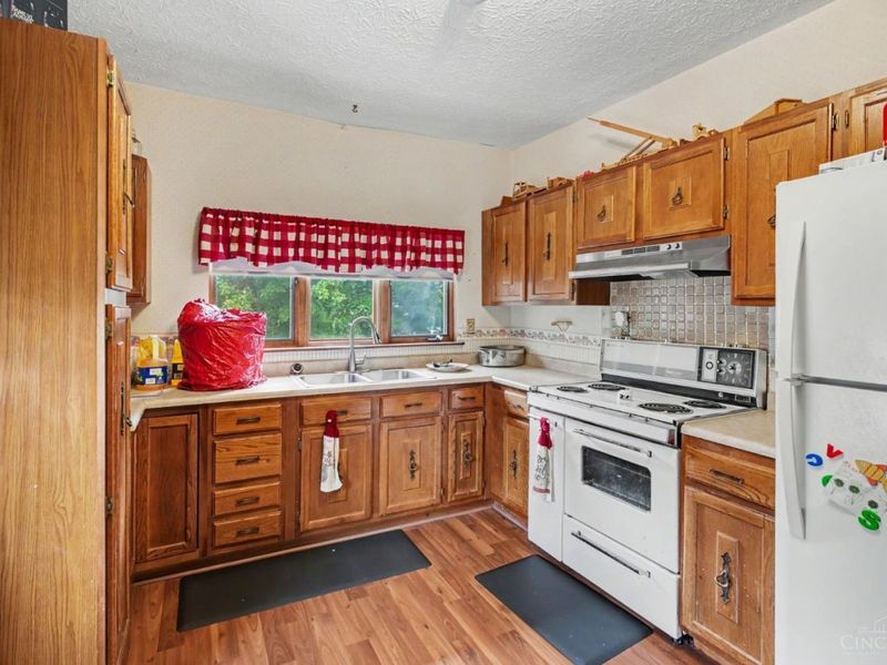 166 Chelsea Place, Cincinnati, OH 45233 Photo 11