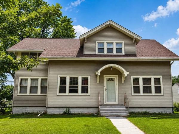414 S 3RD AVENUE, Onalaska, WI 54650
