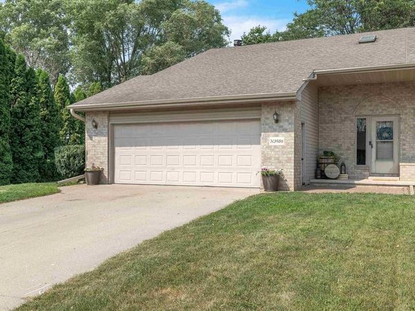 N3986 SHAMROCK CIRCLE, Freedom, WI 54913