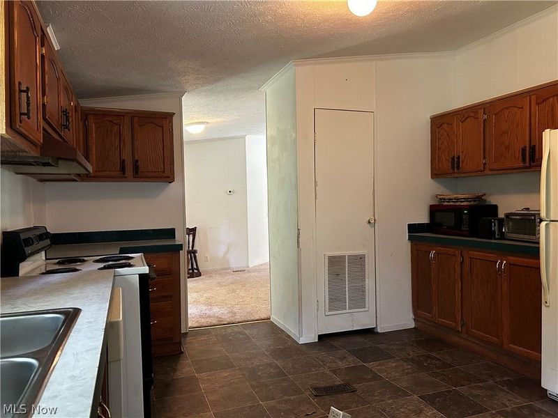 7190 Township Road 58 NE, Somerset, OH 43783 Photo 9