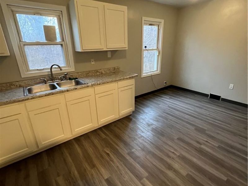 4240 E 114th Street , Cleveland, OH 44105 Photo 4