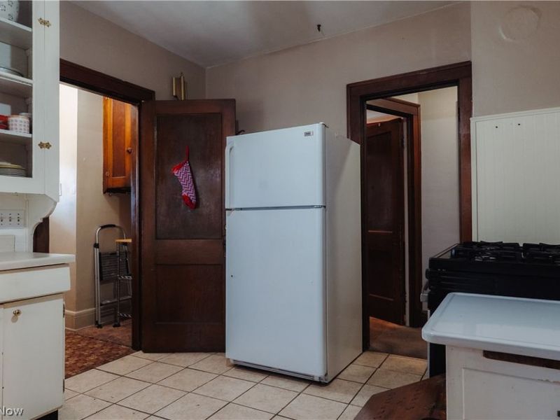 4365 W 28th Street , Cleveland, OH 44109 Photo 10