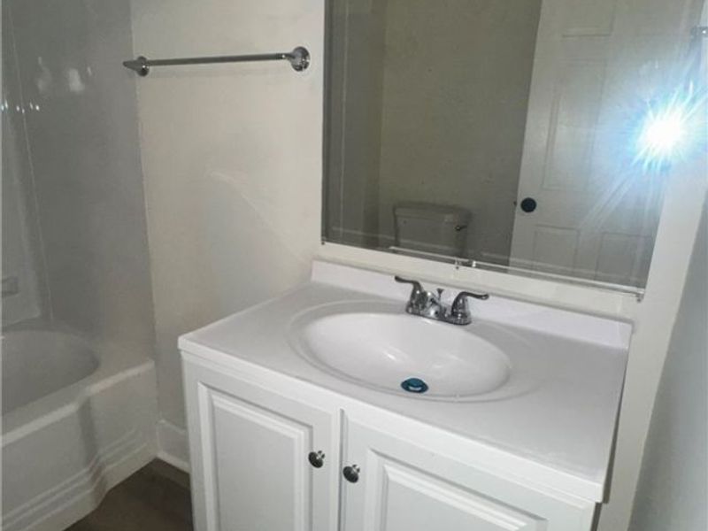 3449 W 54th Street , Cleveland, OH 44102 Photo 6