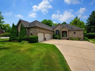 3391 N Burwick Drive, Port Huron Township, Mi 48060
