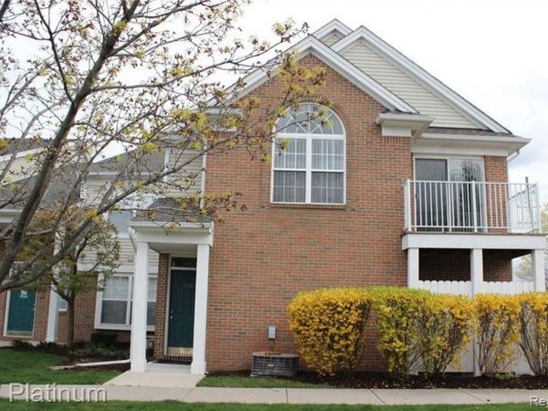 16632 Glenmoor Boulevard , Macomb Twp, MI 48044