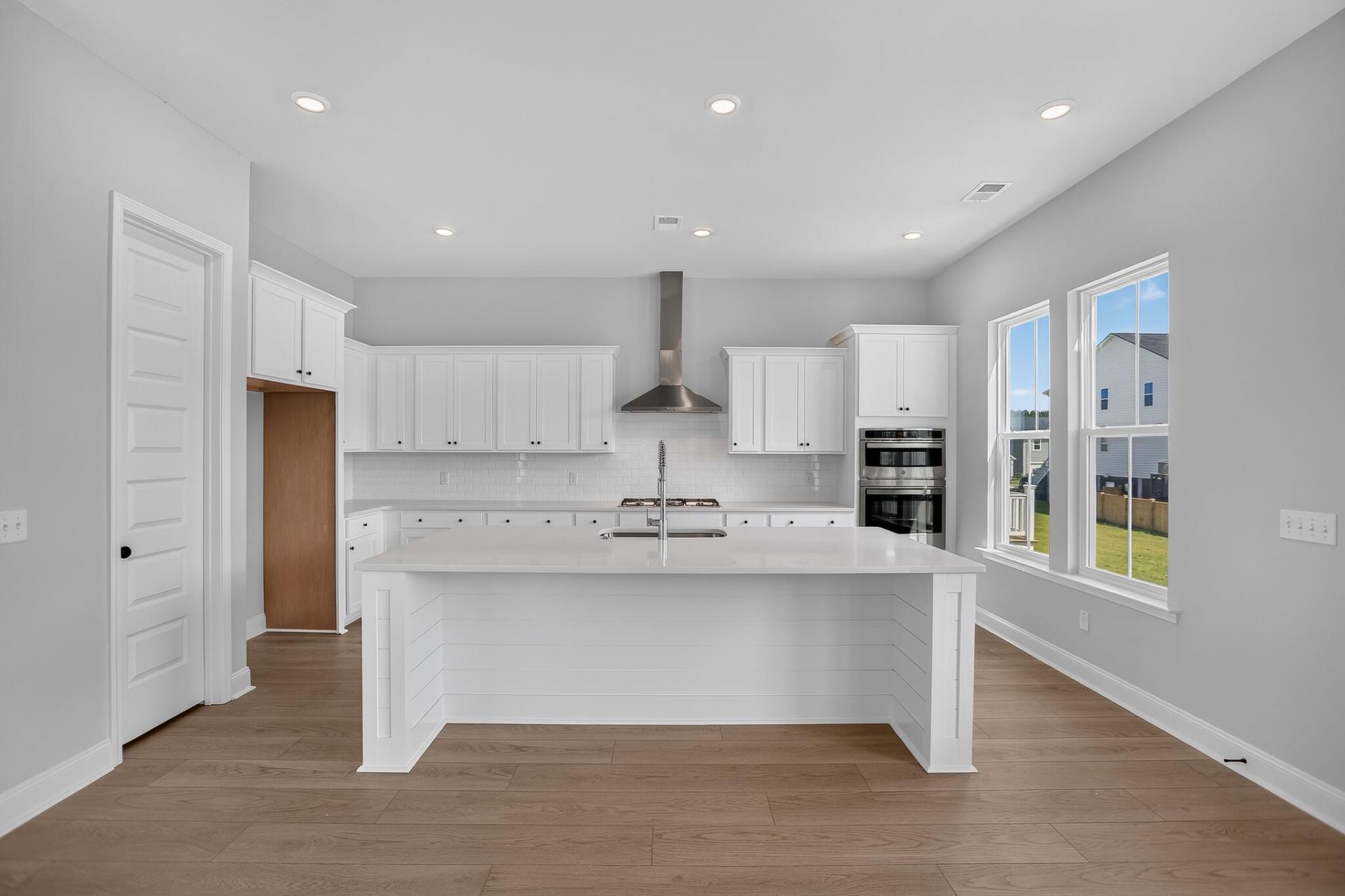 257 Maritime Way Photo 13
