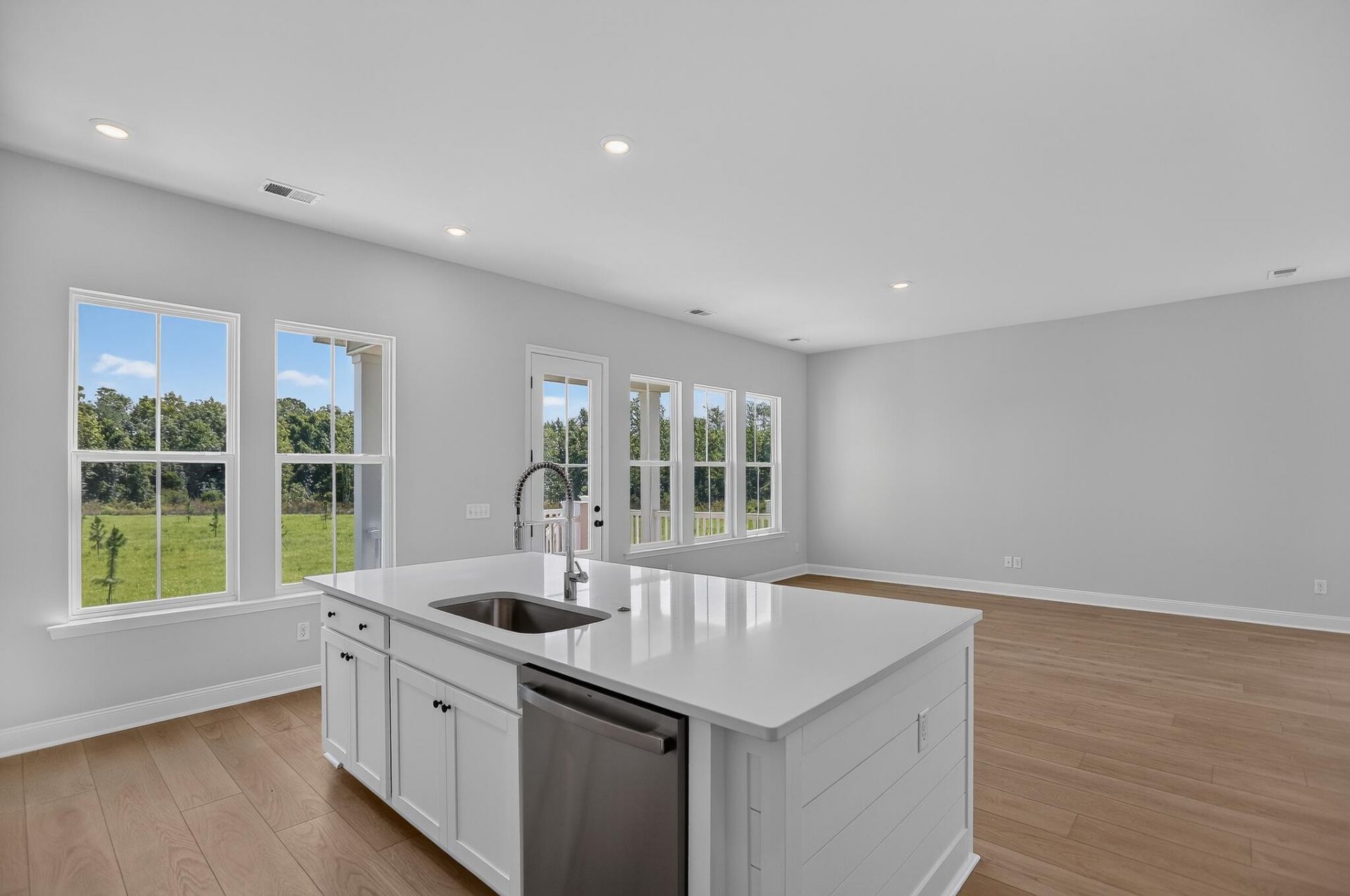 257 Maritime Way Photo 14