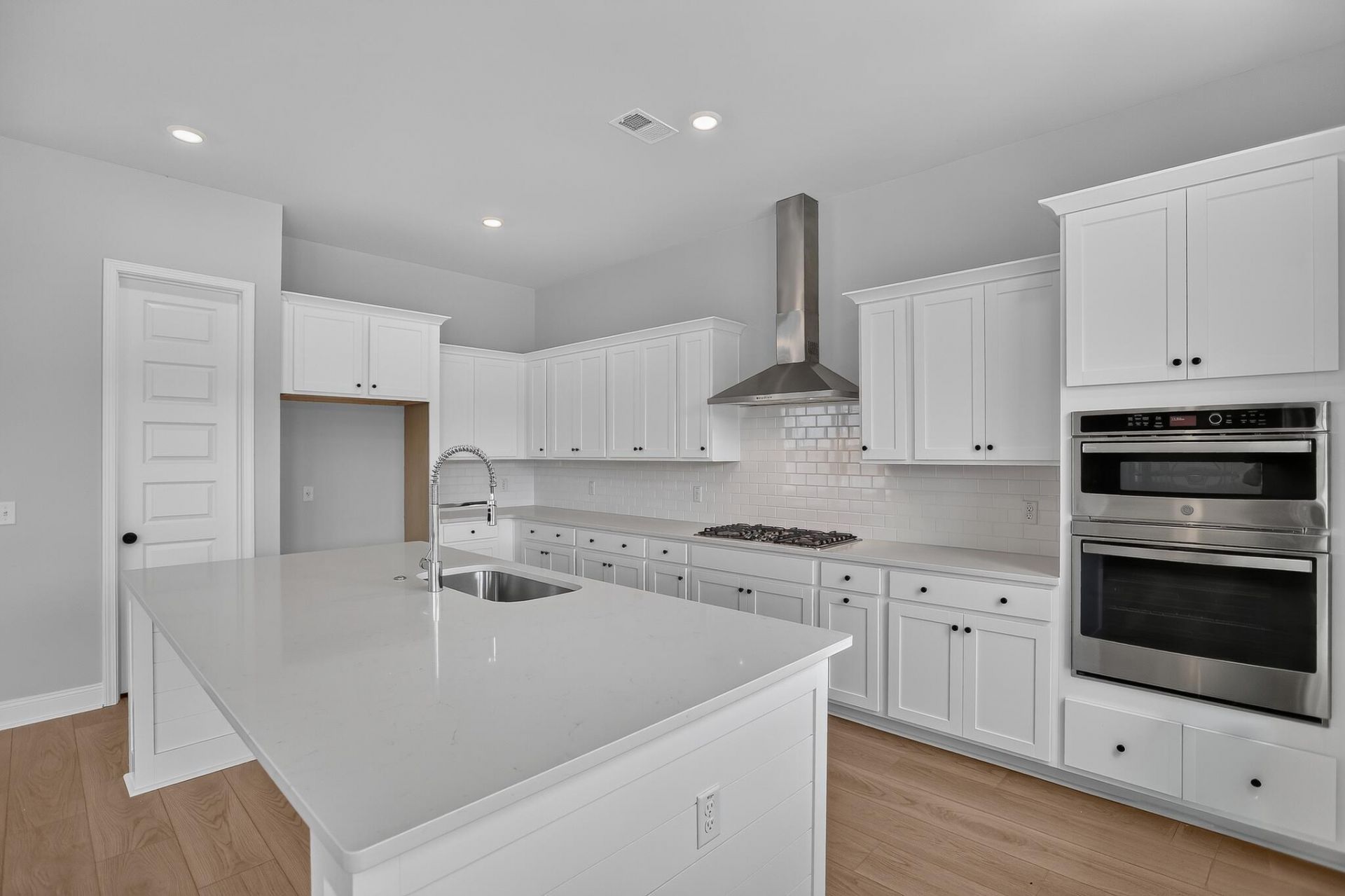 257 Maritime Way Photo 16