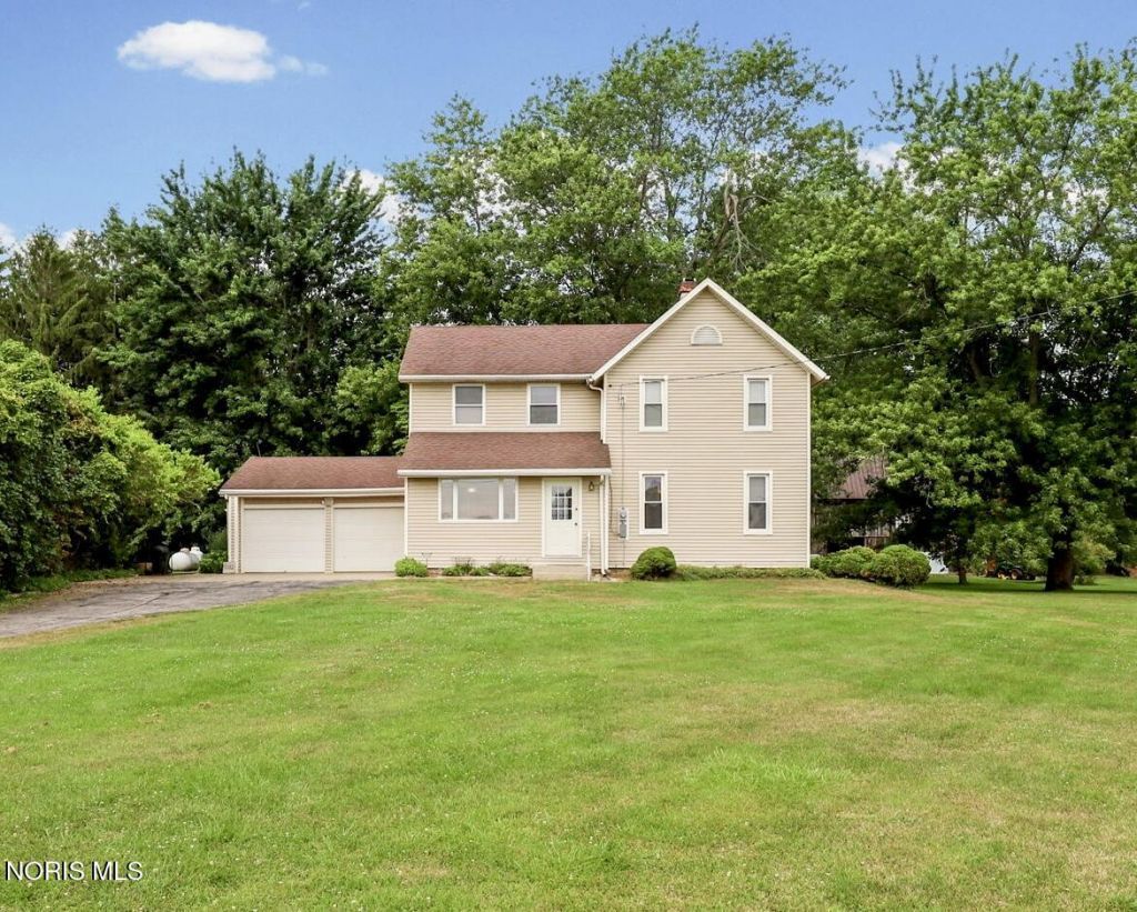 10112 Yawberg Road, Grand Rapids, OH 43522 Main Photo