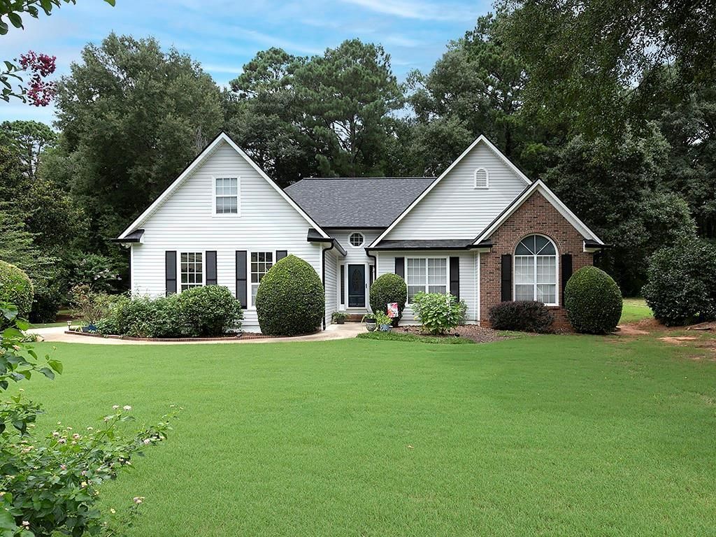 217 Leighs Trace, McDonough, GA 30253 Main Photo