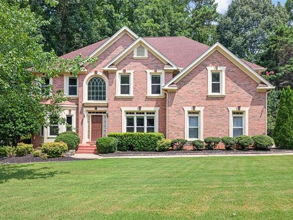 5135 Deerlake Drive, Alpharetta, GA 30005