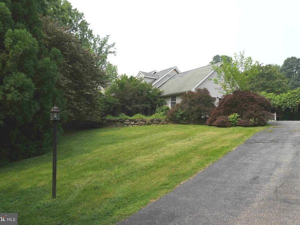 2407 VALLEY AVENUE, WILMINGTON, DE 19810
