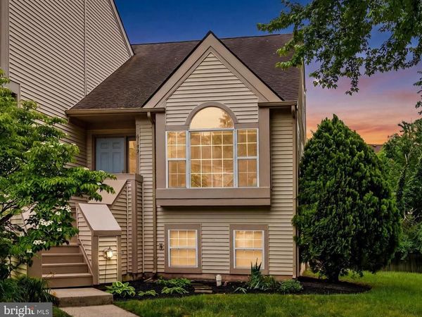 6189 STONEPATH CIRCLE, CENTREVILLE, VA 20120