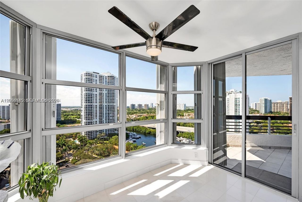 19101 NE 36th Ct, Unit 2206, Aventura, FL 33180 Photo