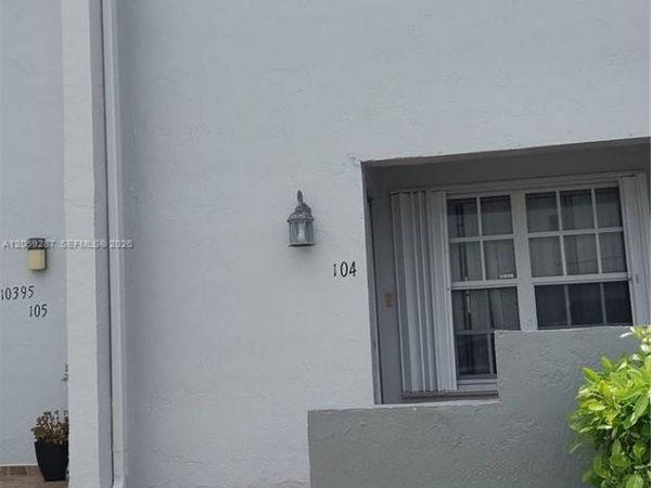 10395 SW 154th Cir Ct , Unit 104, Miami, FL 33196