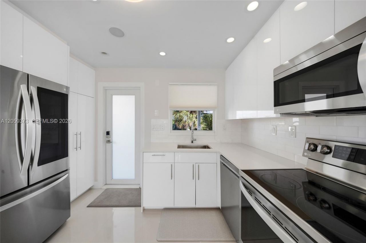 1124 Seminole Dr, Unit 4F, Fort Lauderdale, FL 33304 Photo