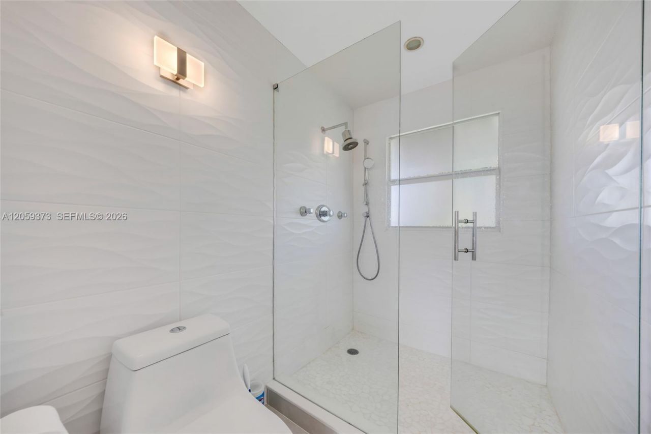 1124 Seminole Dr, Unit 4F, Fort Lauderdale, FL 33304 Photo