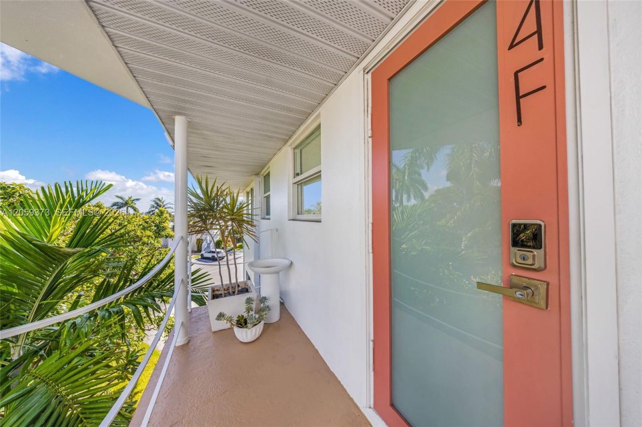 1124 Seminole Dr, Unit 4F, Fort Lauderdale, FL 33304 Photo