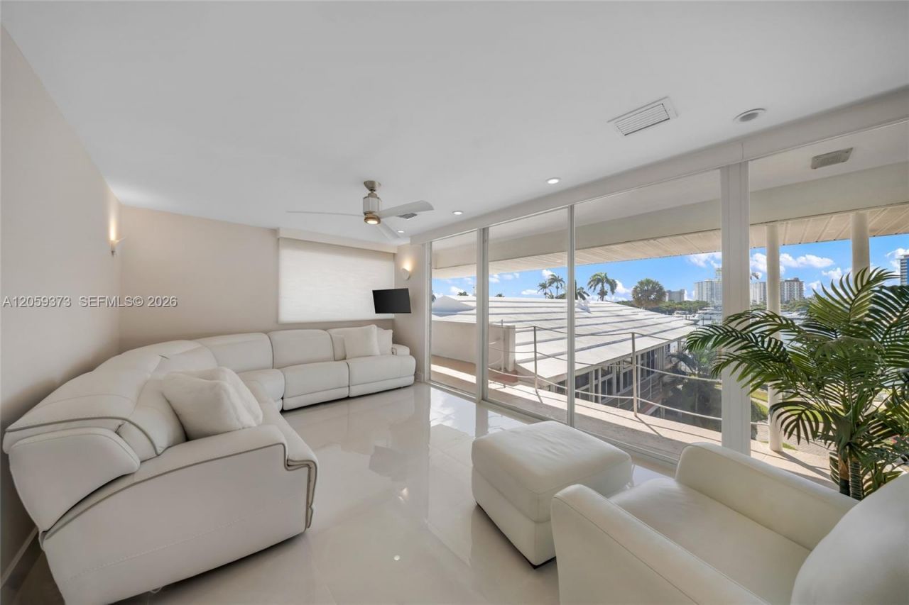 1124 Seminole Dr, Unit 4F, Fort Lauderdale, FL 33304 Photo