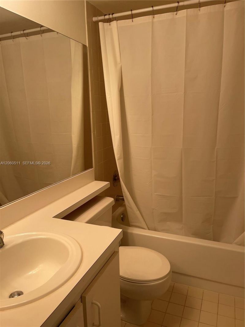 510 S Park Rd, Unit 22-10, Hollywood, FL 33021 Photo