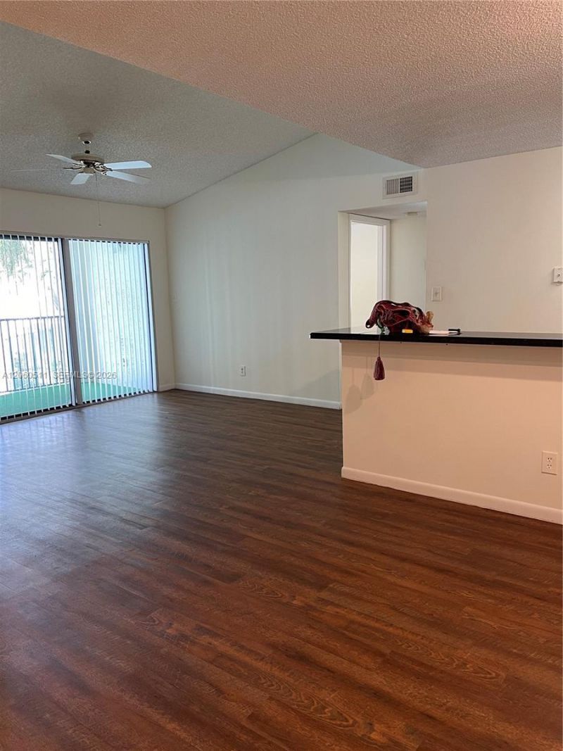 510 S Park Rd, Unit 22-10, Hollywood, FL 33021 Photo
