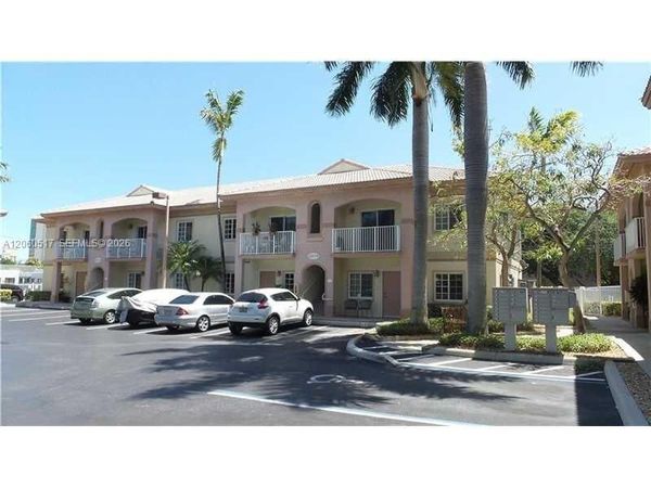 2010 Taylor St , Unit 8B, Hollywood, FL 33020