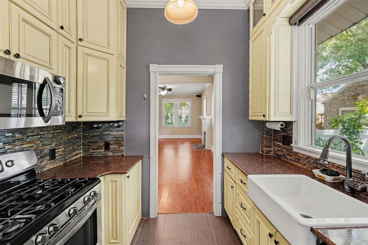 450 13th Avenue N, Saint Petersburg, FL 33701 Photo