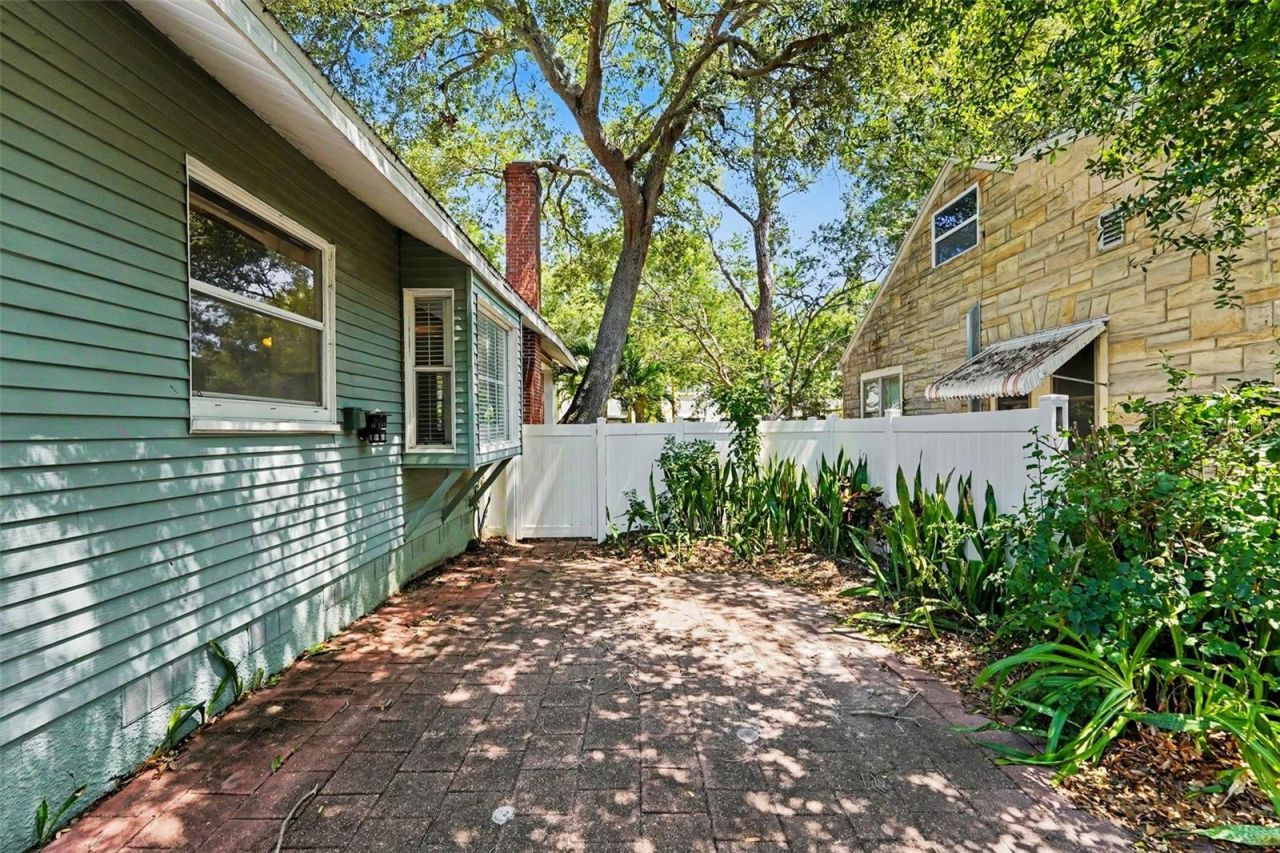 450 13th Avenue N, Saint Petersburg, FL 33701 Photo