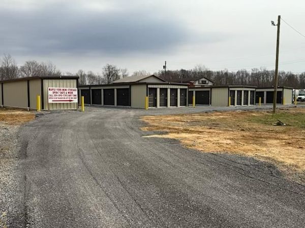 163 Williams Industrial Drive, MOUNT HOPE, WV 25880