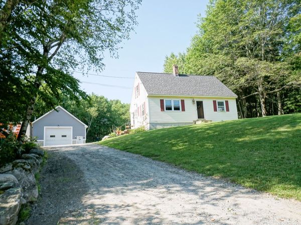 90 Green Road, Raymond, NH 03077