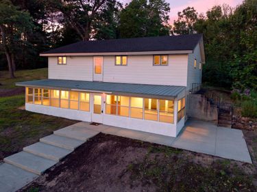 3063 325th Avenue NW, Cambridge, MN 55008