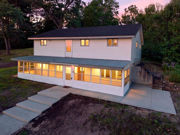 3063 325th Avenue NW, Cambridge, MN 55008