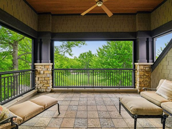 2224 Portico Green, Wayzata, MN 55391