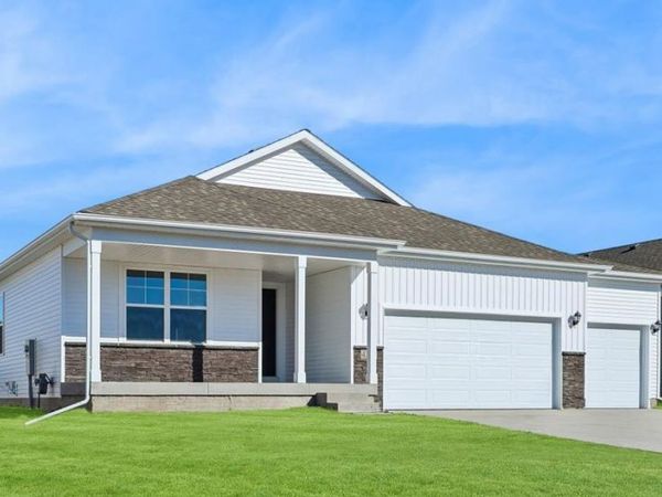 1025 Hemlock Lane, Waukee, IA 50263