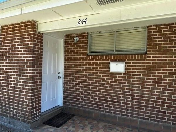 244 W ROBERT E LEE Boulevard , New Orleans, LA 70124