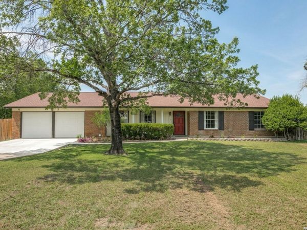 715 E SUNSHINE DR, San Antonio, TX 78228
