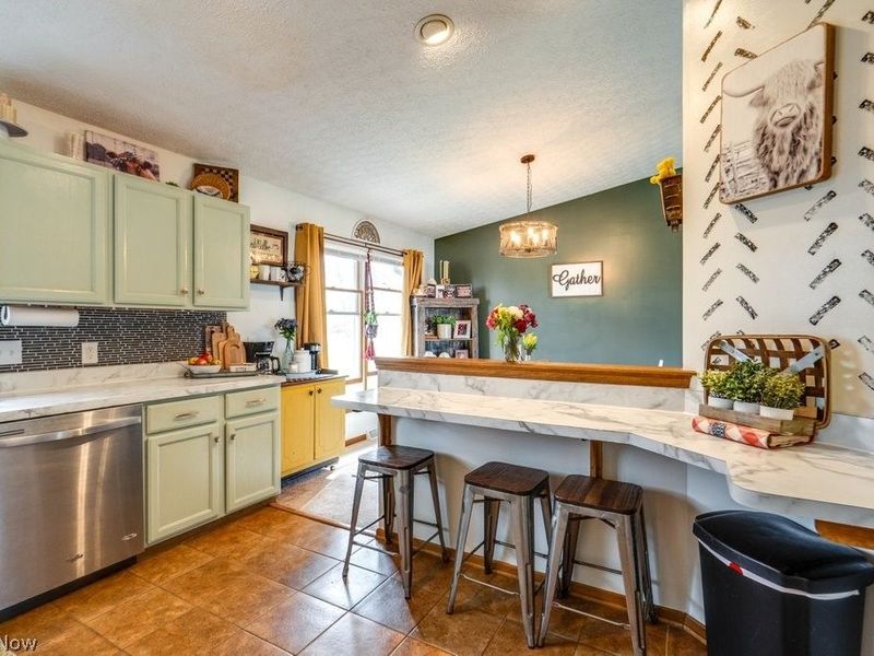 66 Manito Trail , Malvern, OH 44644 Photo 14