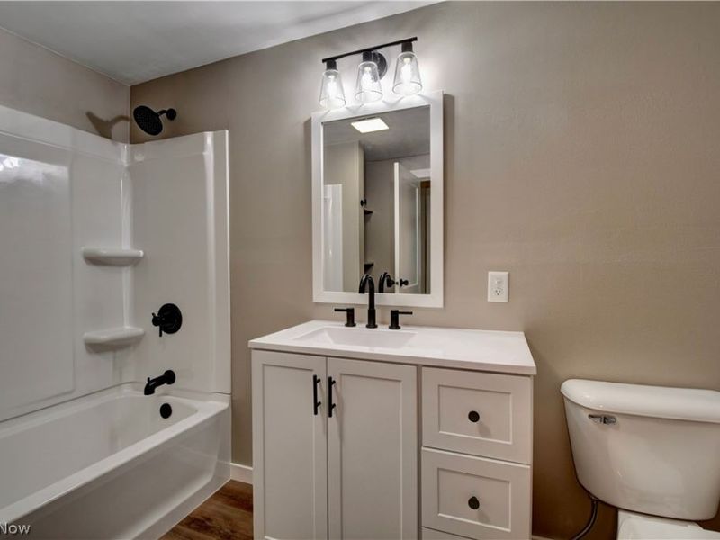 309 Redwood Street SW, Beach City, OH 44608 Photo 27