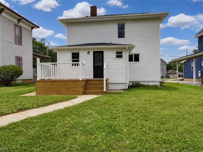 309 Redwood Street SW, Beach City, OH 44608 Photo 9