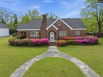 570 W Columbia Avenue , Batesburg, SC 29006