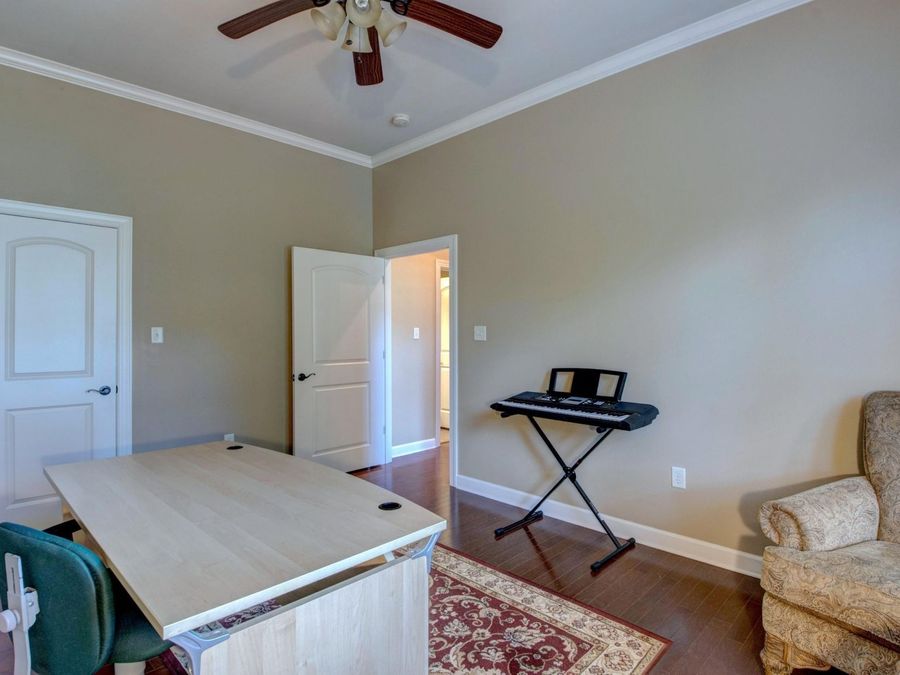 Property Image 36