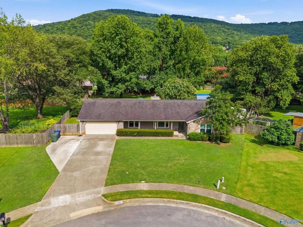 15003 Ashwood Circle SE, Huntsville, AL 35803