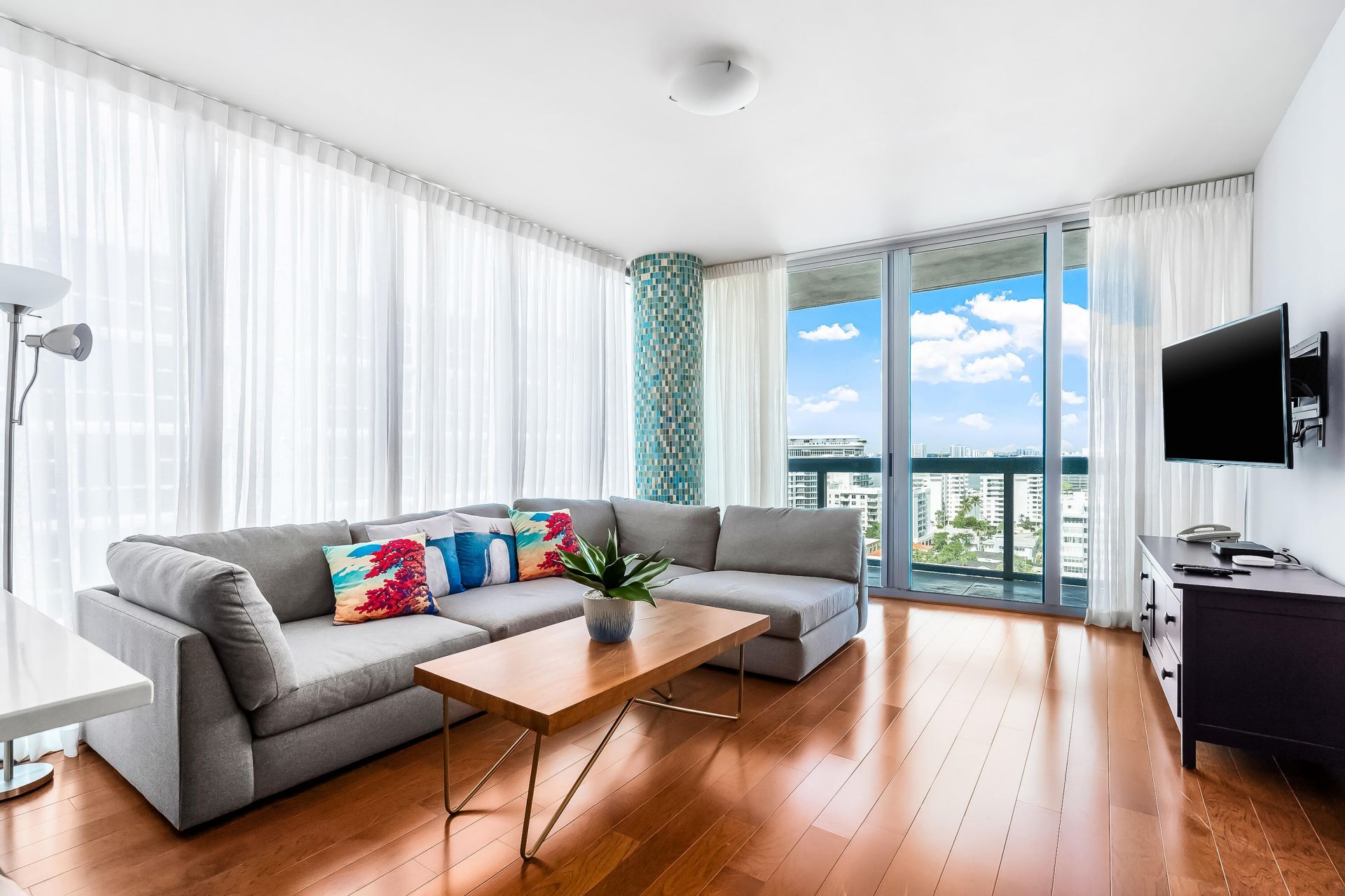6899 Collins Avenue, Unit 1409, Miami Beach, FL 33141 Photo