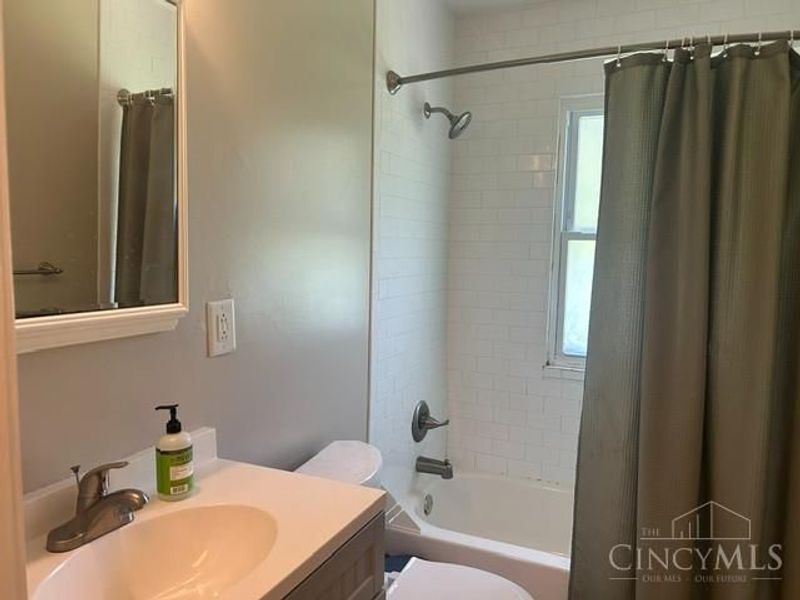 4214 Kugler Mill Road, Sycamore Township, OH 45236 Photo 14