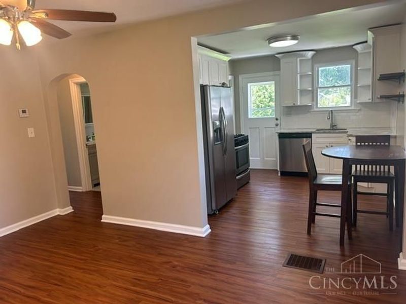 4214 Kugler Mill Road, Cincinnati, OH 45236 Photo 4