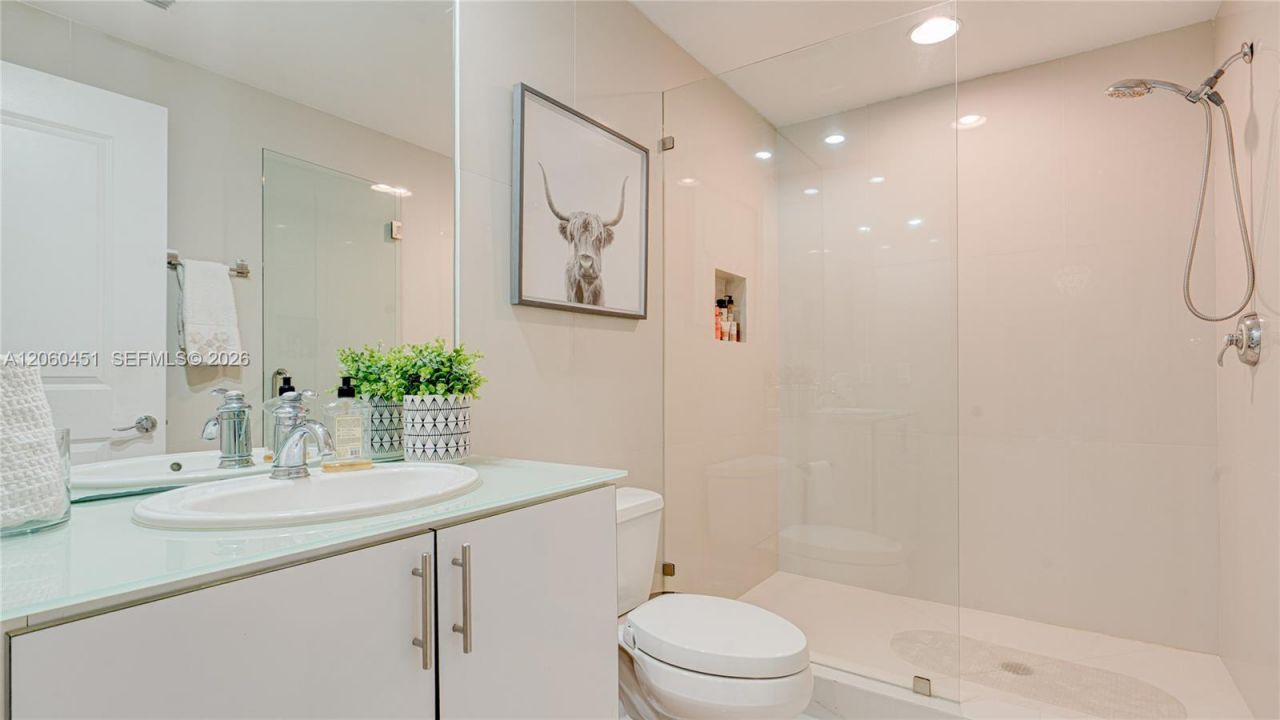 315 NE 3rd Ave, Unit 1908, Fort Lauderdale, FL 33301 Photo