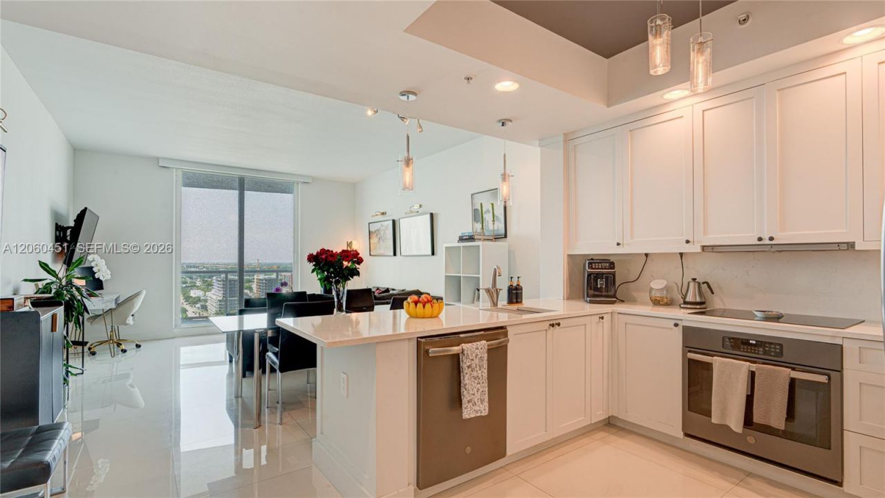 315 NE 3rd Ave, Unit 1908, Fort Lauderdale, FL 33301 Photo