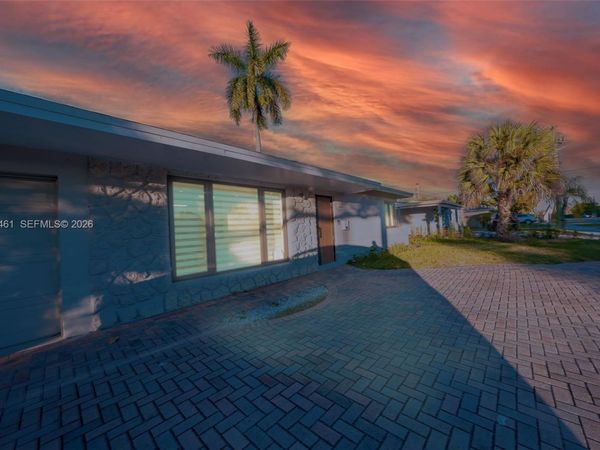 1221 W Camino Real , Unit 1221, Boca Raton, FL 33486