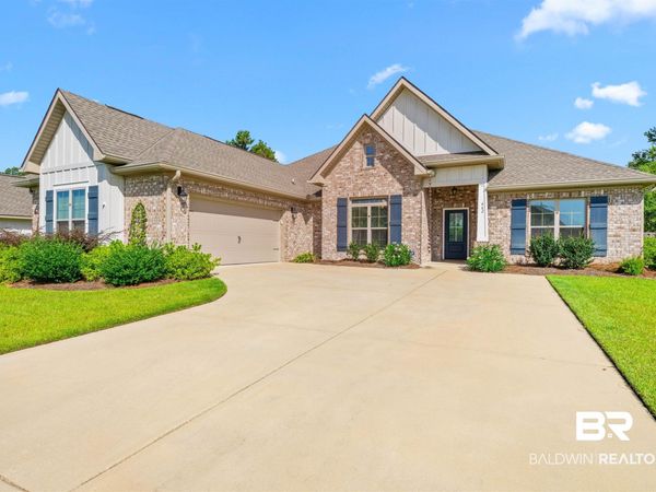 462 Shepard Street, Gulf Shores, AL 36542